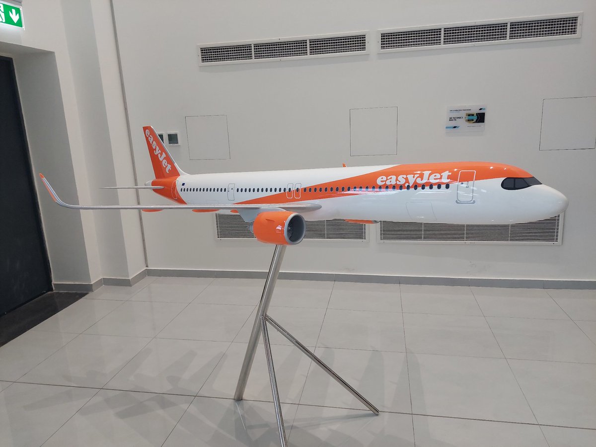 AircraftBy's tweet photo. Enjoyed a wonderful tour at easyJet Engineering Malta facility today!
Thank you, dear Waylin Abdilla, Daniel Galea and Nicole Schembri for your hospitality and lovely gifts!
You made my day more than special! π§‘
#easyJet #easyJetEngineeringMalta #aircraftmaintenance #aviation https://t.co/gxhqUK0UHz