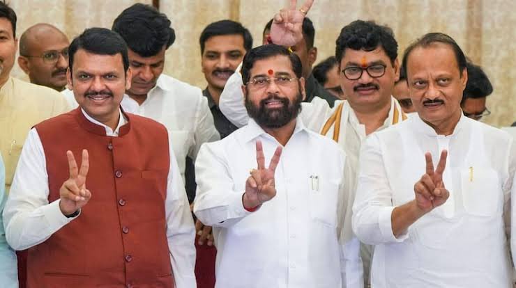 महाराष्ट्र राज्याच्या मुख्यमंत्रीपदी मा.देवेंद्र फडणवीस, उपमुख्यमंत्री पदी मा.एकनाथ शिंदे आणि मा.अजितदादा पवार हे विराजमान झाल्याबद्दल त्यांचे मनःपूर्वक अभिनंदन आणि खूप खूप शुभेच्छा! 

<a href="/Dev_Fadnavis/">Devendra Fadnavis</a> <a href="/mieknathshinde/">Eknath Shinde - एकनाथ शिंदे</a> <a href="/AjitPawarSpeaks/">Ajit Pawar</a>