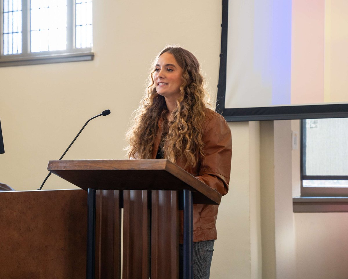 HeidelbergU's tweet photo. Congratulations to all the seniors who gave their final capstone presentations this week! 📚
 
🔗Full Story: https://t.co/cXnxkeVCMA https://t.co/pYU1PrVpqD
