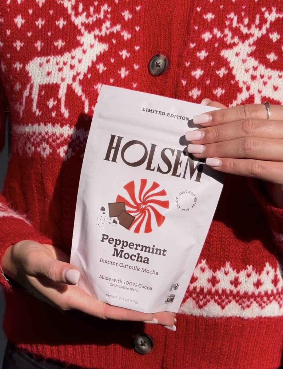 Holsemcoffee's tweet photo. Amazon's sweetest secret - peppermint mocha perfection in seconds☕ Sip into the season with our Peppermint Mocha Instant Latte. It's great for stockings, gift exchanges, or a warm holiday treat☃️❤️Oh, and did we mention it's FREE shipping with Amazon Prime?!👏🏻 https://t.co/I98F85JB5B