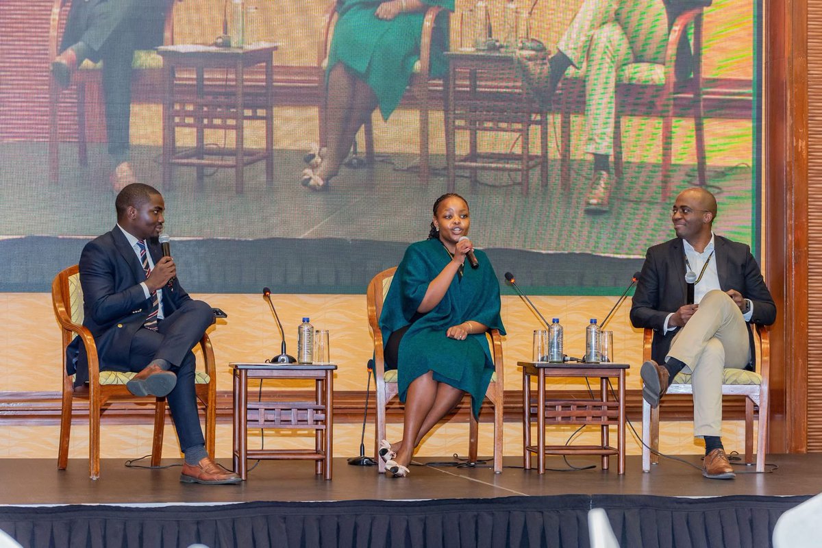 BrianGeorgeKE's tweet photo. One day - 5th Dec 2024
One man - Me
Two very demanding clients - @KCBGroup and @ICPAK_Kenya
Two outfits
And we did it🥳🙌🏾
#GlobalModerator #WorldClassMC https://t.co/JTFL4DDM8S
