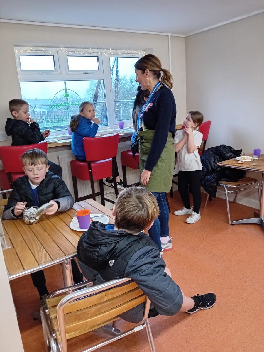 Melanie James tweet media