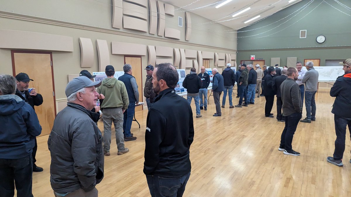StMaryIrrig's tweet photo. Happening now: Irrigator Open House at Readymade Community Hall. We are here to answer your questions until 3
p.m. #water4irrigation #albertaagriculture #agindustry #irrigation https://t.co/Xz0zBSE5Ce