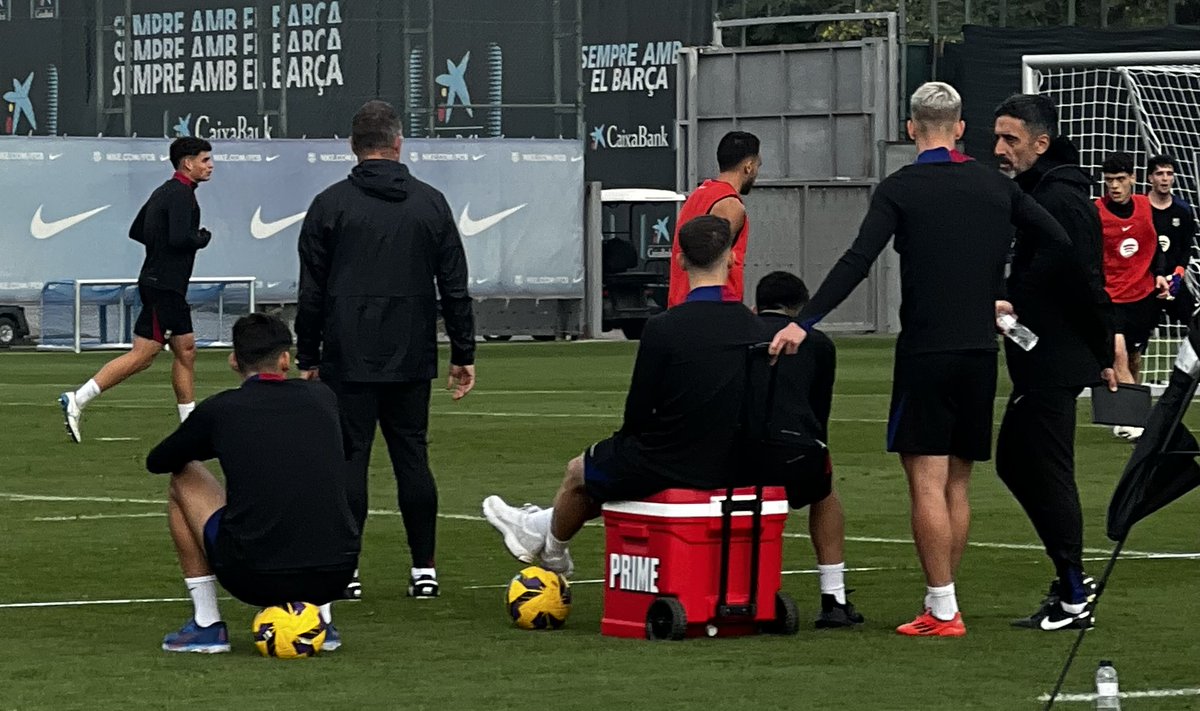 VIS_Academy's tweet photo. The level of technical ability, speed and execution was a wonder to behold. Mahalo to the FC Barcelona family for this opportunity!

- Coach Aleks https://t.co/N2GqBs26ZG