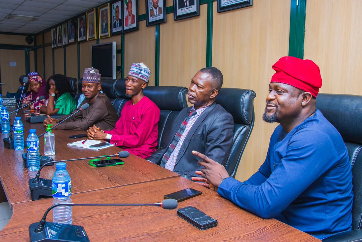 CAC AND AMMBAN COLLABORATE TO DEEPEN FINANCIAL INCLUSION 

The Corporate Affairs Commission (CAC) and the Association of Mobile Money and Bank Agents in Nigeria have resolved to collaborate to deepen financial inclusion in the country.