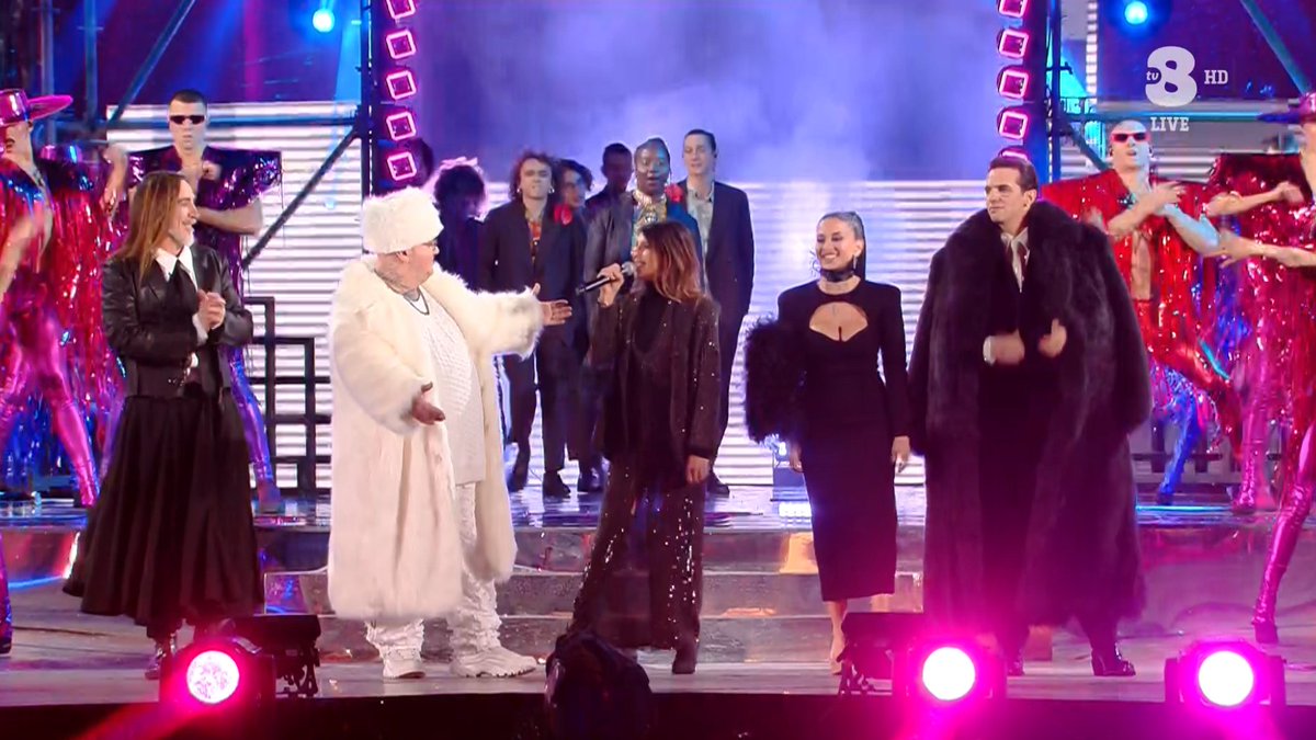 niccolab's tweet photo. Quando alla cena di Natale arrivano i parenti dalla Svizzera:

#XF2024 https://t.co/q1fSljIHvP