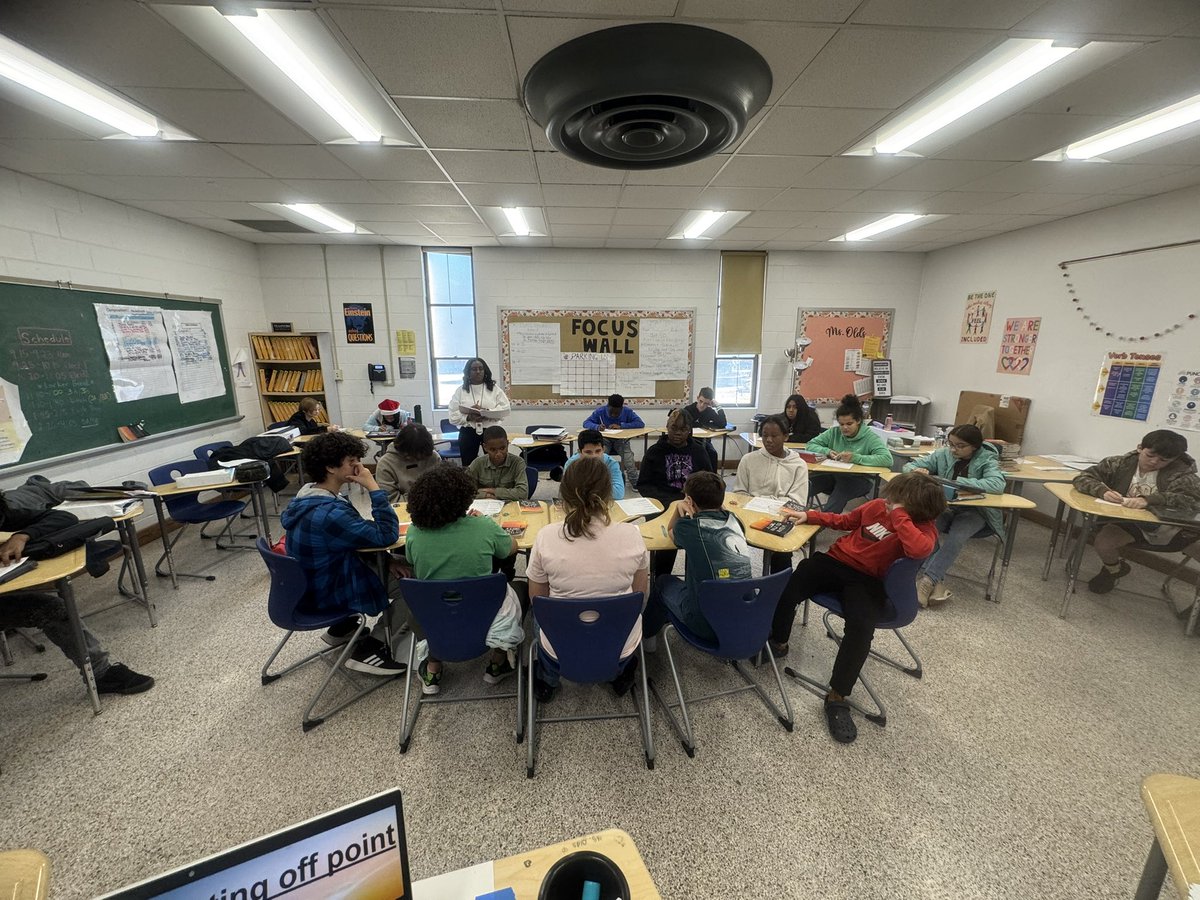 7th grade English cluster classes participated in Socratic seminars to share their insight and clarify their understanding of the novel A Long Walk to Water. <a href="/IMSEagles/">Independence Eagles</a> <a href="/correiamap/">Maryann Correia</a>