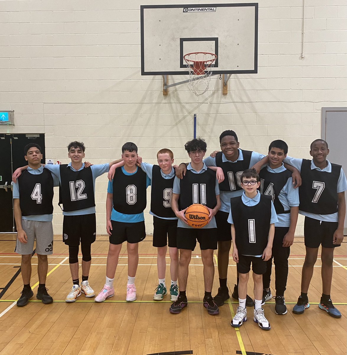stninianshigh's tweet photo. Well done to our S1-S3 basketball team for a fantastic performance away to Hillhead secondary tonight. @stninianshighpe https://t.co/AHPV8YeKZO