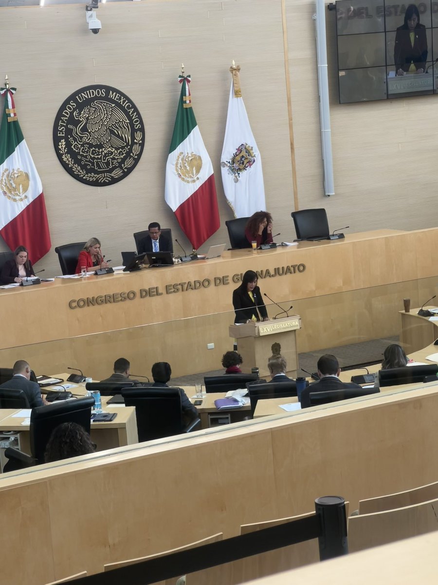 MtzRyz's tweet image. Acción nacional en@CongresoGto viene hablar de que se impondrán jueces, magistrados y ministros, mediante una tómbola, con que cara habla de eso, con que cara cuando su ex dirigente y su amigo priista se daban encuentro y repartían estos puestos. #mienten #ReformaAlPoderJudicia