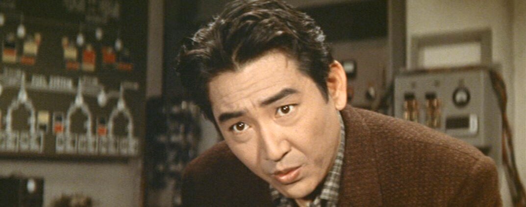 今日12月6日は俳優、歌手として活躍 鶴田浩二さんのお誕生日です。ご