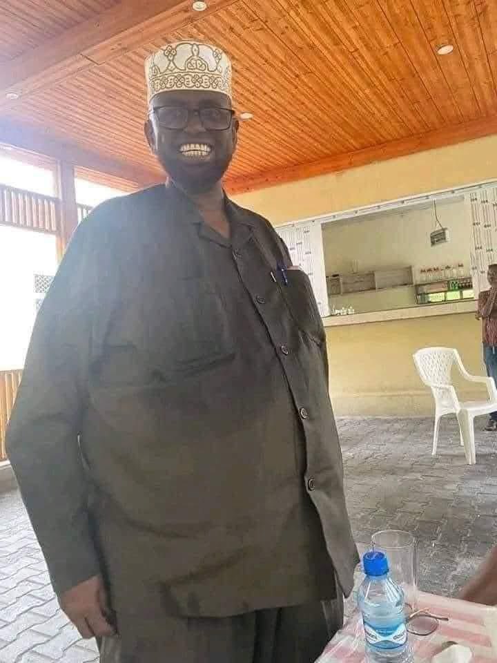 Weighty26061960's tweet photo. 🤣🤣🤣🤣🤣kuwi cawa hitka gadhey 🤣😂😂😂😂 xafayadi majnuunka aya laga shekeyey burco kid I knew you were spy I am glad i hided my real identity from you 😂😂🤣🤣those of you who know me personally know me always hide your personal information from them and have plan B 😂🤣🤣🤣 https://t.co/Rtb05Ph15K
