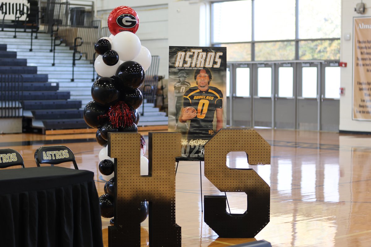 Douglass High School celebrated National Early Signing Day, recognizing Jontae Gilbert and Xavier Canales for signing their letters of intent to play Division 1 football. Jontae will attend the University of Georgia, and Xavier is committed to Georgia Tech🏈. Both will graduate