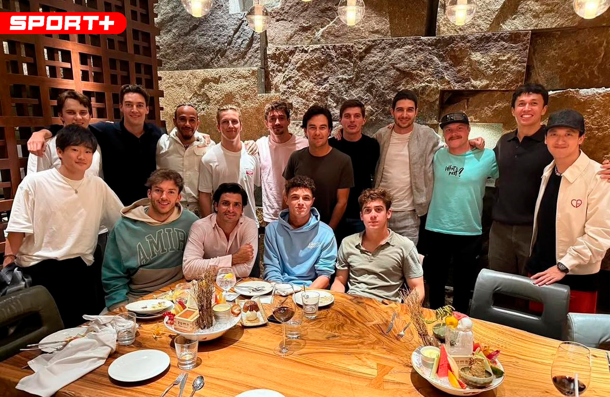 SPORTPLUSSV1's tweet image. 📸 Lewis Hamilton organizó la Última Cena de los pilotos 2024 en Abu Dhabi y dejó un mensaje:
"Después de otra larga temporada luchando unos contra otros, siempre es bueno estar juntos. Gracias a todos por venir." 🙌

#Formula1 #ÚltimaCena #F1Drivers #AbuDhabiGP #F12024
