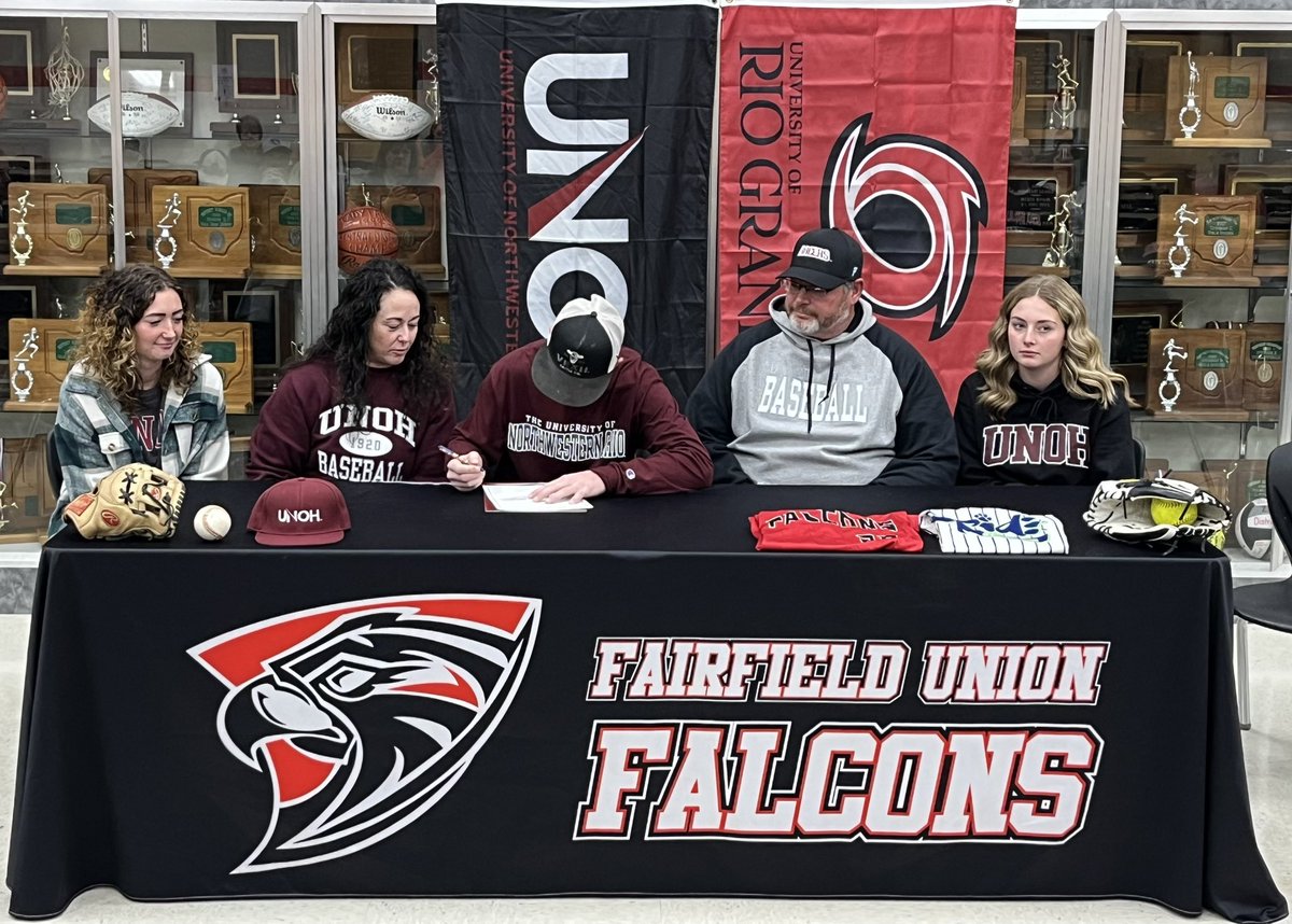 AthleticsFuhs's tweet photo. Signing Day celebrations!

Congratulations to Adelyn Wolfe (Softball @ University of Rio Grande) and Chase Harmon (Baseball at the University of Northwestern Ohio) for committing to their college institutions to continue playing the game they love.

#proudFUcommunity https://t.co/P4ATNDBprT