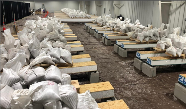 SIPAtweets's tweet image. In traditional wood framing, long-term loads can cause sagging, bending or bowing.

Not with SIPs.

#PanelizedConstruction #SIPsBuildBetter #SIPRoof #Roofsystems #BuildingEnvelope
sips.org/blog/a-new-stu…