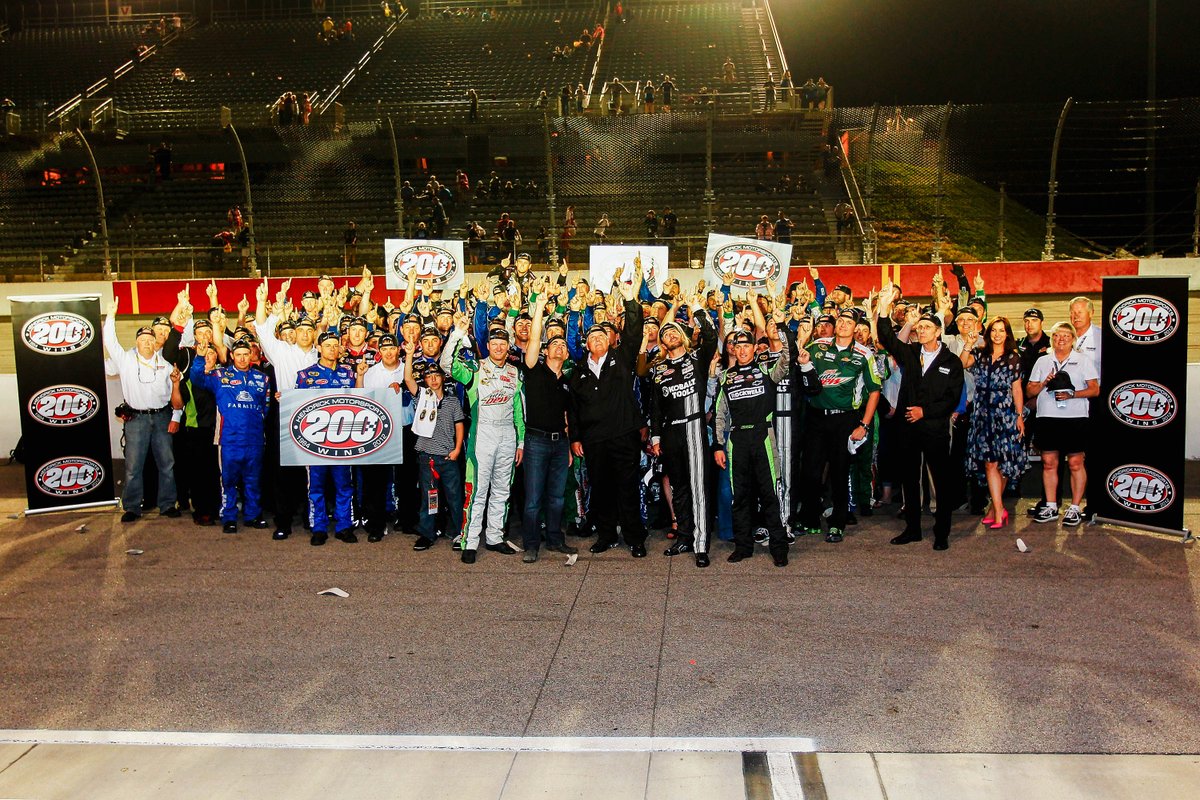 TeamHendrick's tweet photo. 200 wins and counting. @JimmieJohnson’s Southern 500 triumph was a milestone moment for #TeamHendrick!

See more: https://t.co/J88Ik407IL https://t.co/f1hp9BP87s