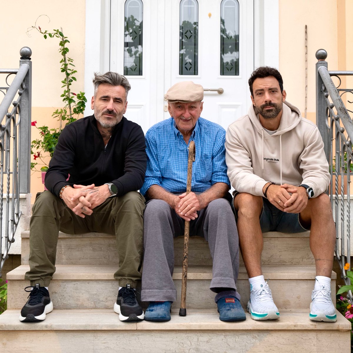 Το ταξίδι μας στην 🇦🇱Αλβανία ξεκινά! Μαζί με τον κυρ. Θόδωρα, συντονιστείτε ΤΩΡΑ στον <a href="/ANT1TV/">ΑΝΤ1</a> !

#TheReunion #YouOnlyLiveOnce #YOLO #ant1tv