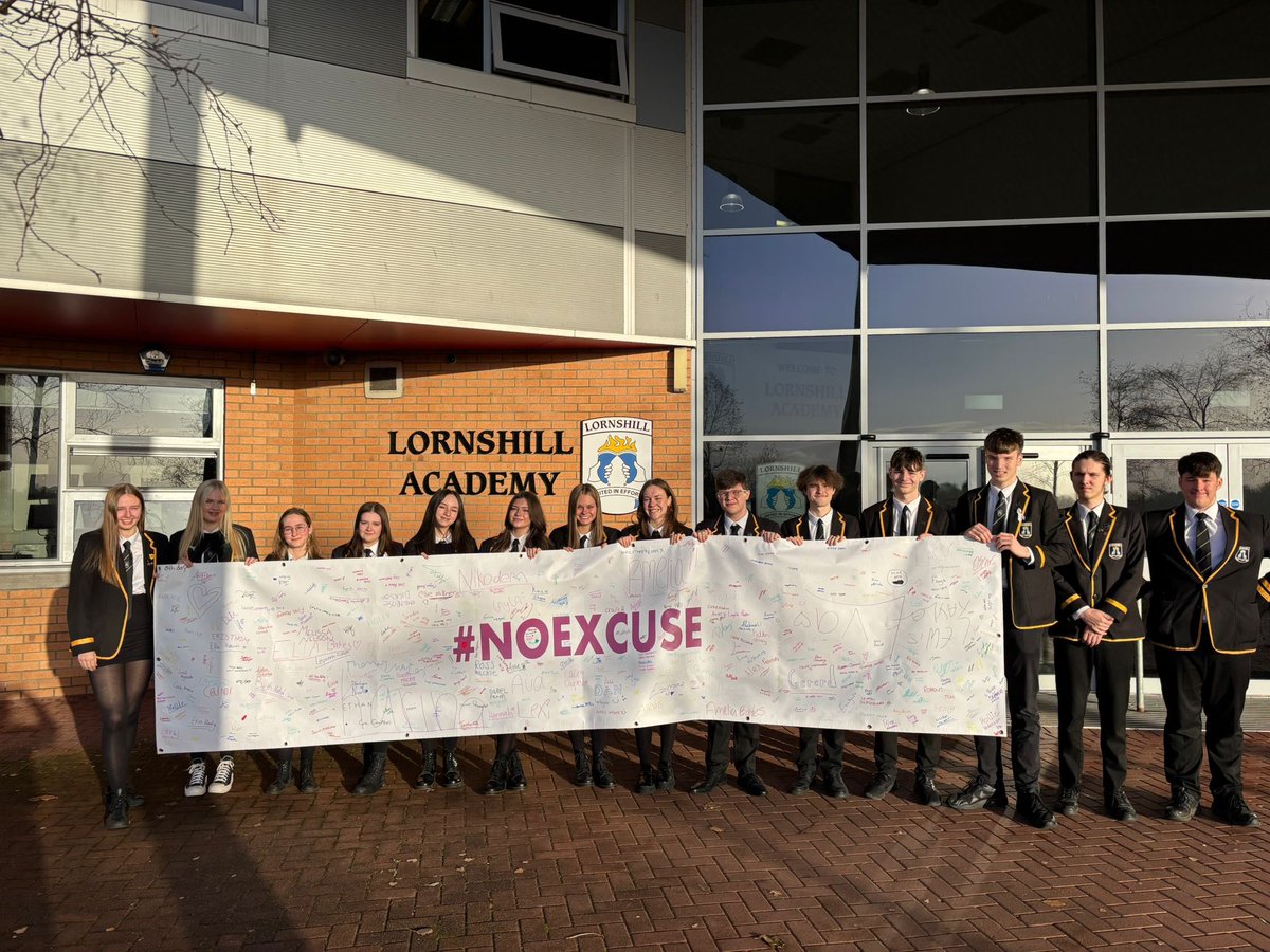 Lornshill's tweet photo. Pupils unite for change! ✍️ Today, they signed a powerful banner pledging to stand against violence towards women. #16DaysOfActivism #EndViolenceAgainstWomen #Noexcuse https://t.co/DxzZyQMlhj