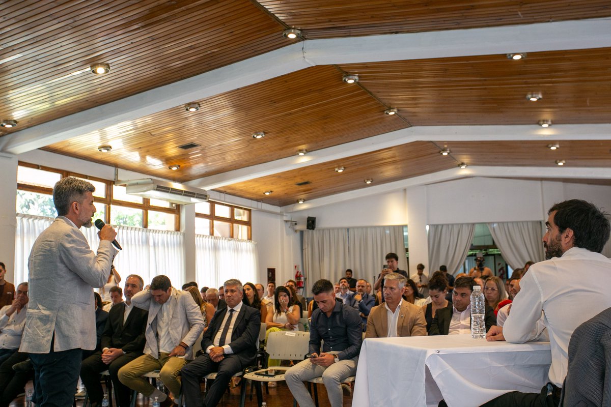 Hacia una coparticipación municipal más justa y eficiente.

Participamos del Congreso Municipal convocado por el <a href="/MendozaGobierno/">Mendoza Gobierno</a> y realizado en la Ciudad de Tupungato.

Junto a intendentes, ministros y equipos técnicos debatimos sobre la necesidad de un sistema de