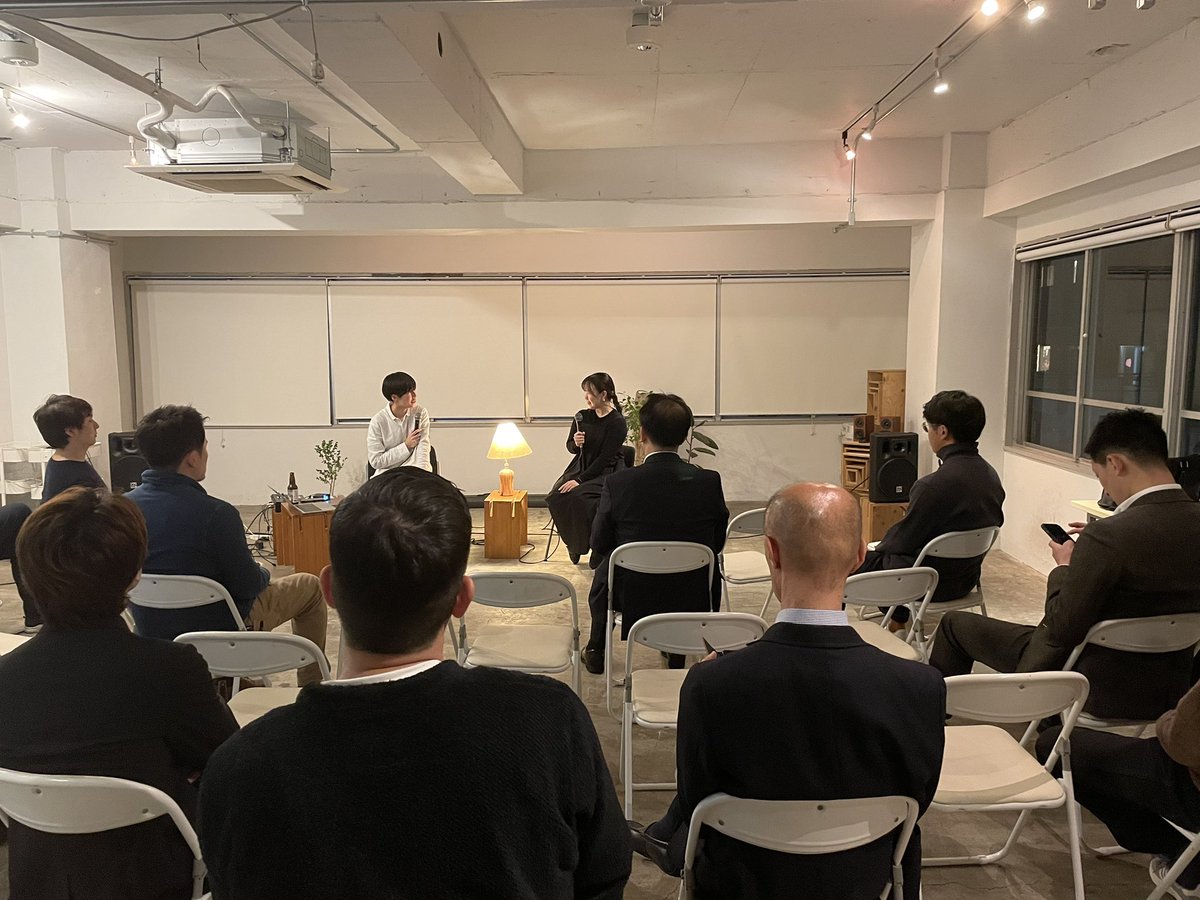 KanaOFR48's tweet photo. お話させていただきました。とても温かい安心空間♨︎
髙橋さんとの会話に夢中になってしまいました。素敵な機会をありがとうございました。

@shigotobar https://t.co/aGqiCTud0k