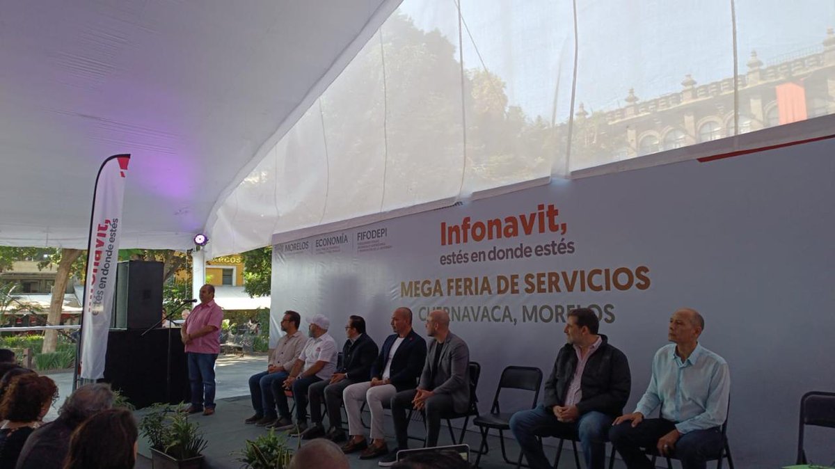 SergioLealVinte's tweet photo. Participamos en la Mega Feria de Servicios @Infonavit realizada en Cuernavaca, donde @Vinte_Mx  próximamente estará presente con el proyecto Punta Cuerna, que ofrecerá una vivienda asequible y sustentable para las familias morelenses

#vivienda #Cuernavaca #Morelos #Infonavit https://t.co/FjBlWh7t1b