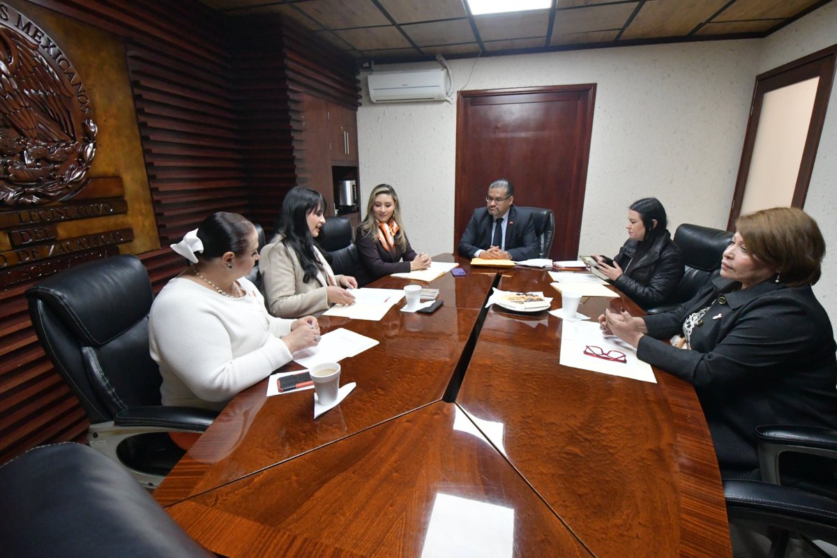 legislaturaZac's tweet photo. #Entérate
La Comisión de Igualdad Sustantiva entre Mujeres y Hombres, sostuvo reunión de trabajo con la titular de la Secretaría de las Mujeres en el Estado de Zacatecas, Mtra. Karla Isabel Guardado Oropeza, para establecer una agenda de trabajo interinstitucional coordinada. https://t.co/Syta5JIe4s