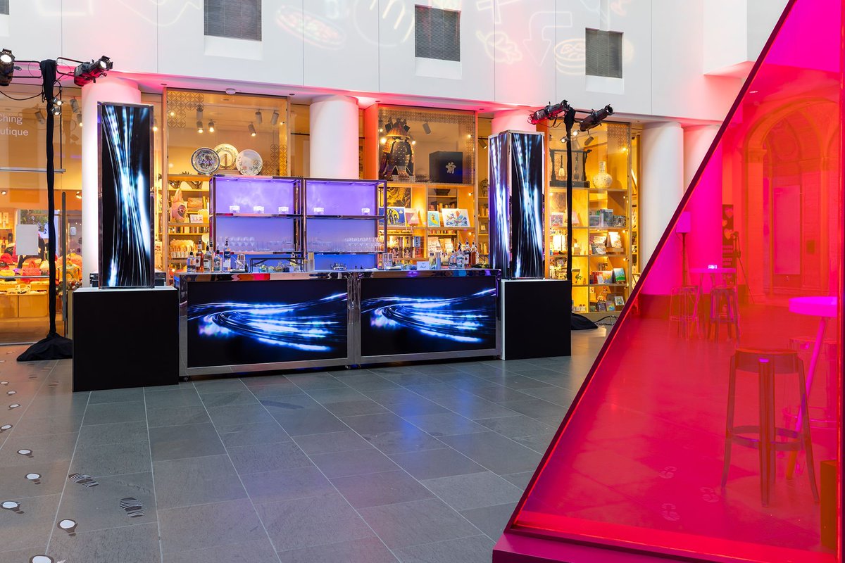 BPSEventDesign's tweet image. Transform your event with vibrant, transparent elements for sophistication. Our John Muir-inspired designs—bold chairs, sleek tables, dynamic lights—craft unforgettable atmospheres. 🌟 📲 buff.ly/3zq3neB #EventDesign #ColorfulEvents #RentalsCatalog #JohnMuirEvent