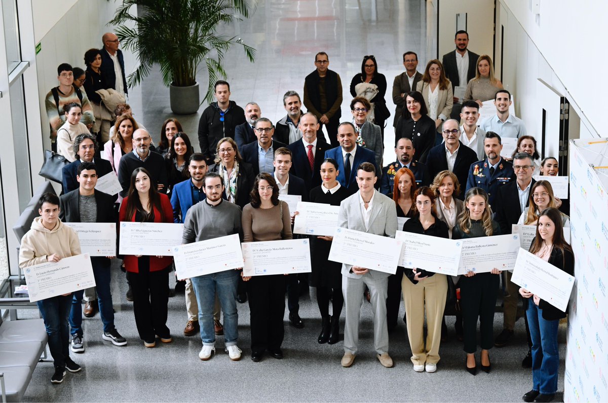 Mathieu Kessler (@kessler_mathieu) on Twitter photo Hoy se han entregado los premios de la III edición del Programa ‘Encuentro TF’ que ponen en valor el talento de los estudiantes de <a href="/cmarenostrum/">Campus Mare Nostrum</a> que forman <a href="/UPCToficial/">Universidad Politécnica de Cartagena | UPCT</a> y <a href="/UMU/">Universidad Murcia</a> . ¡Enhorabuena a todos los premiados y a las personas que lo han hecho posible! Hoy se han entregado los premios de la III edición del Programa ‘Encuentro TF’ que ponen en valor el talento de los estudiantes de <a href="/cmarenostrum/">Campus Mare Nostrum</a> que forman <a href="/UPCToficial/">Universidad Politécnica de Cartagena | UPCT</a> y <a href="/UMU/">Universidad Murcia</a> . ¡Enhorabuena a todos los premiados y a las personas que lo han hecho posible!