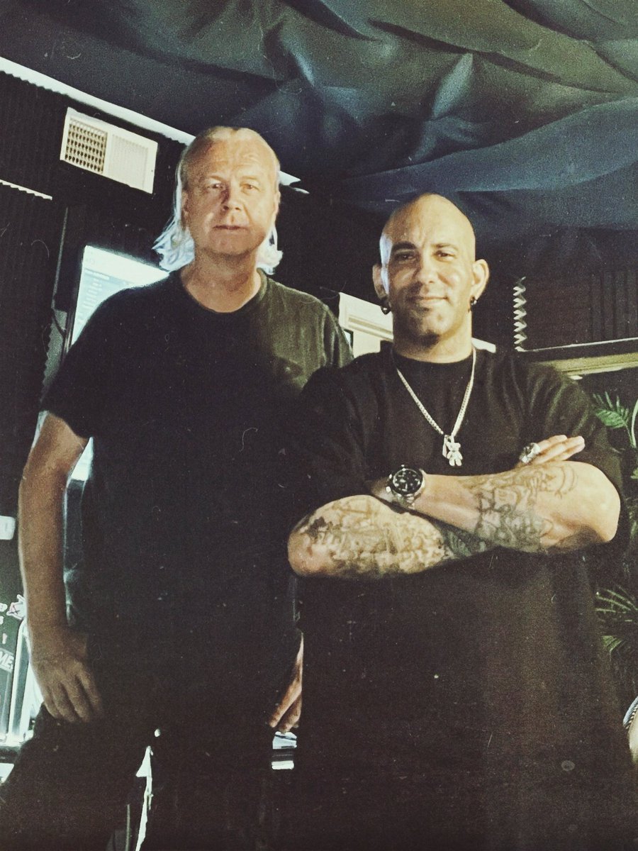 BigSwedeStudios's tweet photo. Introducing our new DJ project KILL VEGAS. First track drops 12/9:
KILL VEGAS feat NEA JINA - FINALLY FOUND YOU
Kill Vegas are: BIG SWEDE & TEDDY ROTTEN
Check out our page. Looking forward to play some music! 🎛️
#killvegas #lasvegas #edm #teddyrotten #bigswede #bigswedestudios https://t.co/qjtSaSdKDE