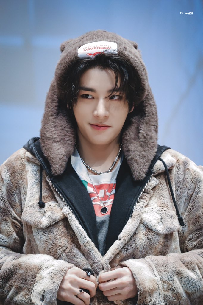 YY_yun1115's tweet photo. 241129 
#JAKE #제이크 #심재윤
#ENHYPEN #엔하이픈 
#ENHYPEN_JAKE https://t.co/5gLFiUmXbi