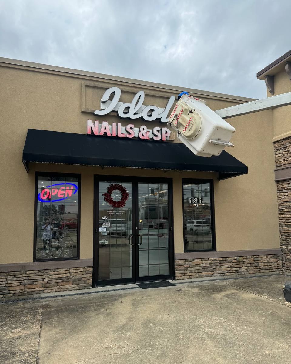Idolnails_spa's tweet photo. #IdolNailsAndSpa #NailSpaJonesboro #NailSalonAR #JonesboroNails #BeautySpaJonesboro #ARNailArt #SelfCareJonesboro #PamperYourselfAR #NailLoveJonesboro #JonesboroSpa #TopNailSalonAR #JonesboroRelaxation https://t.co/zPn5Tuk4s6