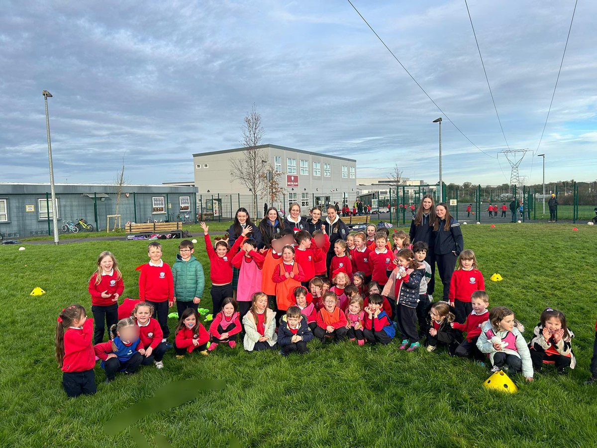Deireadh séasúr 2024! Buíochas do na daltaí ó Scoil ruiri agus GCMN as an obair chrua ar fad a rinne siad i mbliana! 🏐