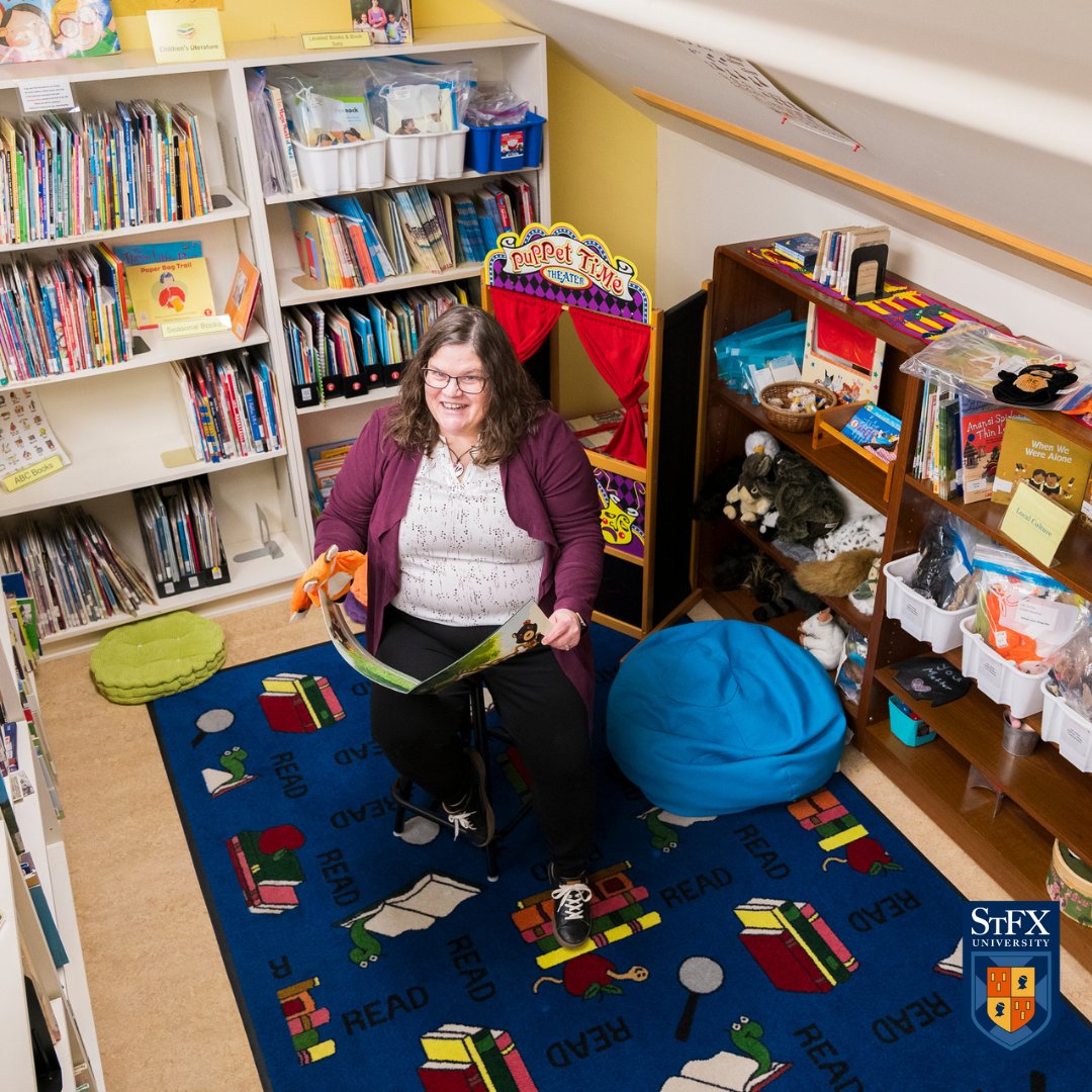stfxuniversity's tweet photo. Meet Dr. Lisa Lunney Borden, transforming math education with equity-focused teaching and programs like Show Me Your Math. 🌍✏️ Solve the full story here https://t.co/mGCqOXnN4X #stfx https://t.co/LDc9DJow1r