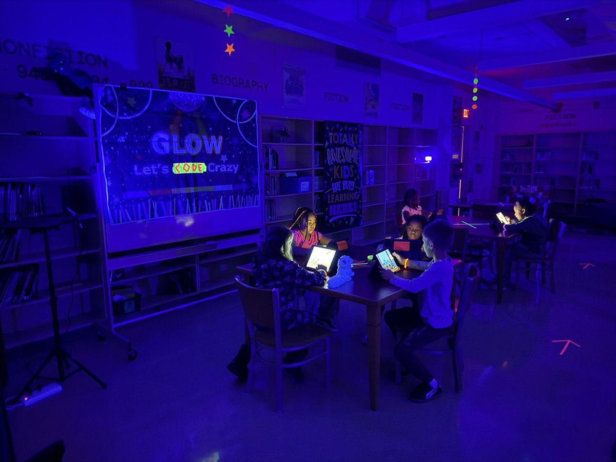 kefalastech's tweet photo. Coming to my class 12/5 to 12/11? Get ready for “Hour of Code, Let’s GLOW!” Kids even got “coding bracelets” to help them solve problems. @LindenPSTech @codeorg @CSTANewJersey https://t.co/HMcb9ekCQ5