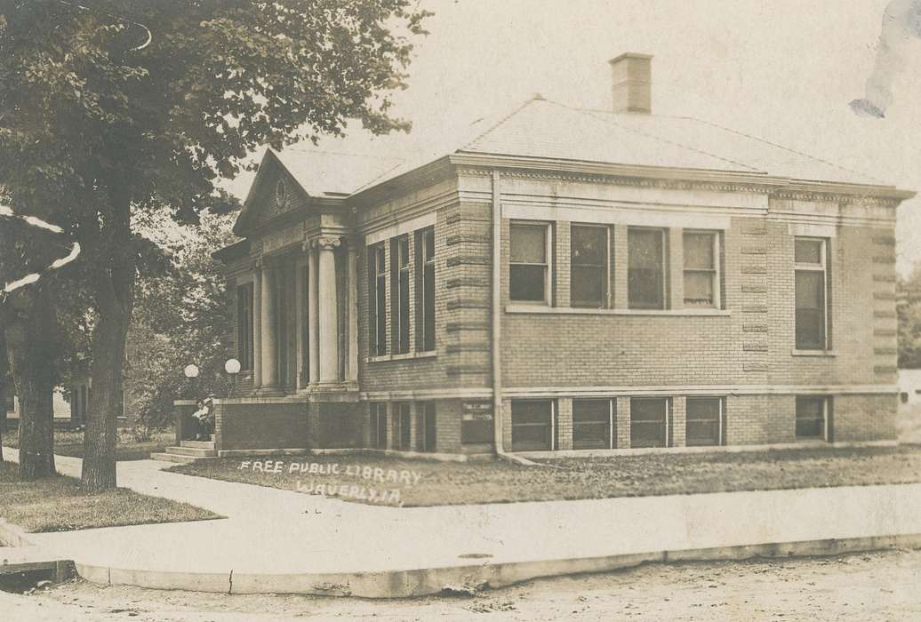 WaverlyLibrary's tweet photo. Throwback Thursday. The Library building circa 1910 https://t.co/lSzbi8vUZV