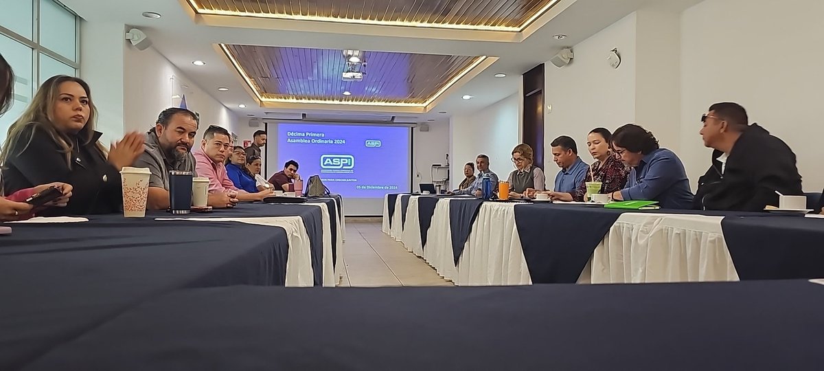 Participamdo en la asamblea de <a href="/ASPILaPaz/">ASPI La Paz, A.C. </a> exponiendo modificación a la #RMF 2.7.1.44 
<a href="/notaria30bcs/">Notaria 30 BCS</a> <a href="/CNotariosBCS/">ColegiodeNotariosBCS</a> <a href="/notariadomex/">Notariado Mexicano</a> <a href="/gdcoax/">Guadalupe Díaz Carranza</a>