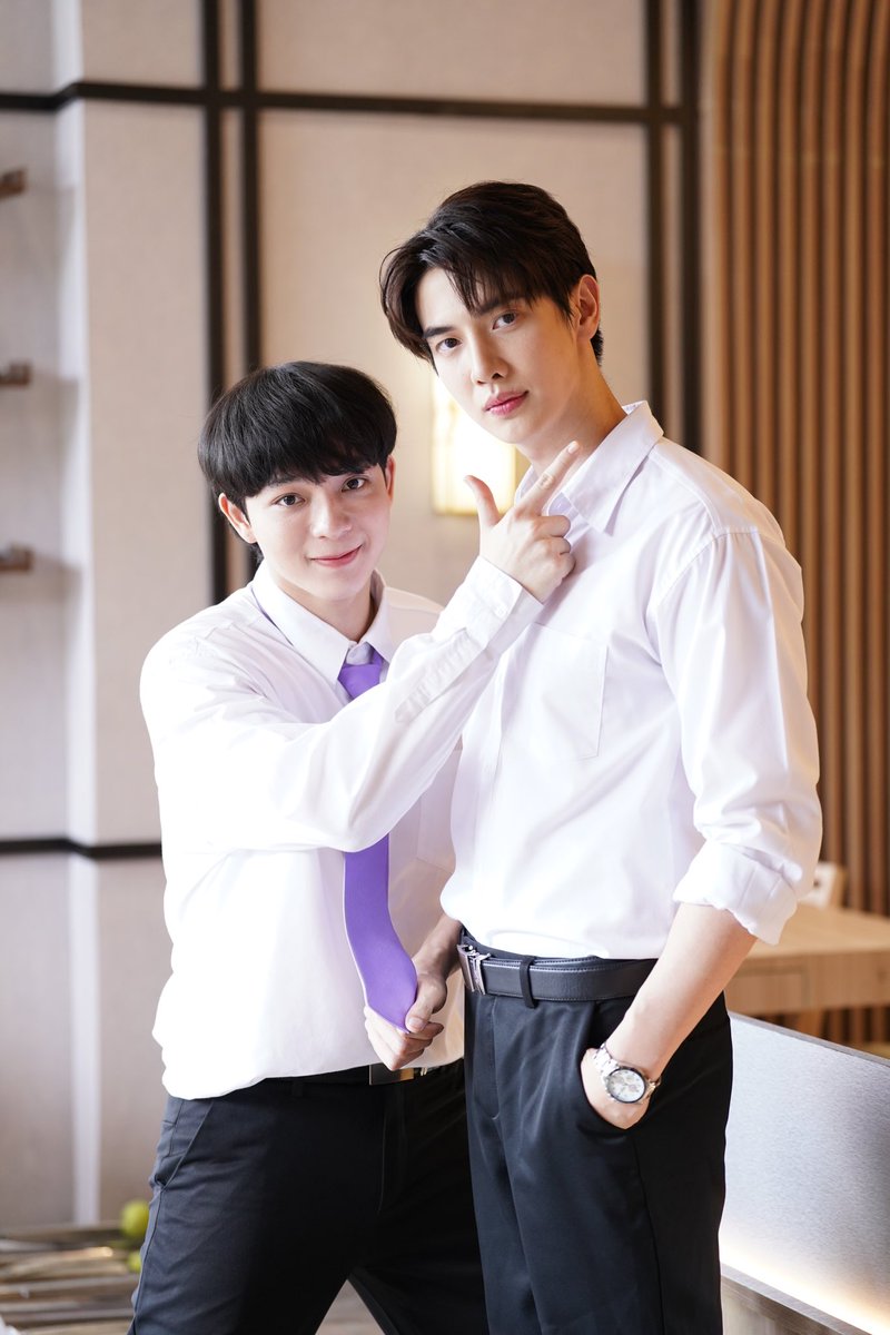 basjtr's tweet photo. ผลัดกันตึง😏 #FourEverYouEP10 https://t.co/rUHERo8fl0