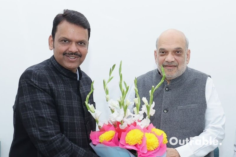 TheOutFable's tweet photo. BJP leader Devendra Fadnavis takes oath as Chief Minister of Maharashtra, says “will take decisions…”

Read here: https://t.co/U2FqXzUpHE

#EknathShinde #MaharashtraCM #Maharashtranews #DevendraFadnavis https://t.co/1XOSsjp2sF