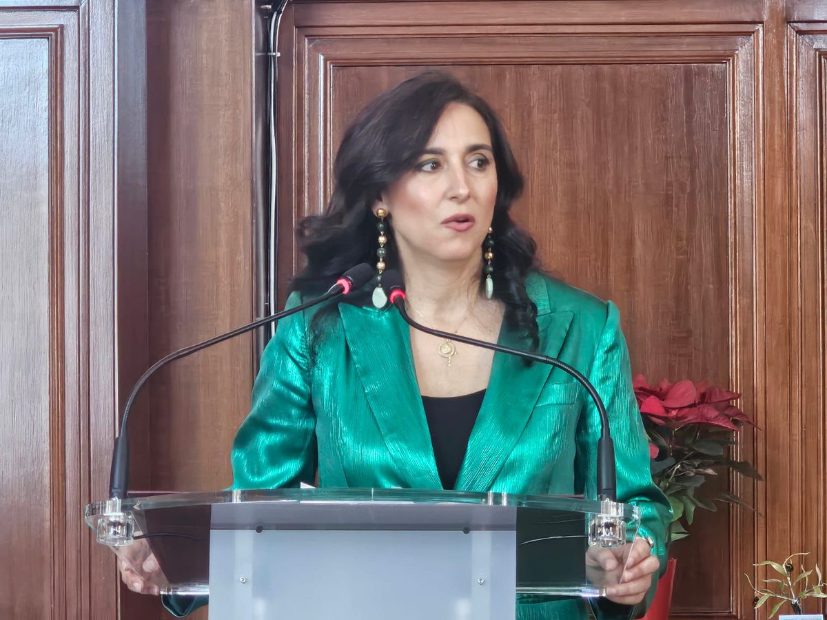 CoopsAgroJA's tweet photo. #RECONOCIMIENTO | Día de la Constitución Española

Mª del Mar Manrique , gerente de la Sdad Coop. Andaluza S. Antonio Abad de Arquillos y anterior gerente de la Sdad. Coop. Andaluza S. Vicente de Mogón,distinguida por la @SubdeGobJaen en la celebración del Día de la Constitución. https://t.co/ObB19gAyAP