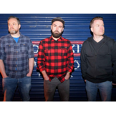 LonelyOakRadio's tweet photo. We play 'Taxidermist' by Velourias @velouriasdublin at 9:57 AM and at 9:57 PM (Pacific Time) Thursday, Dec 5, listen at https://t.co/WMIMiHF71b #Lonelyoakradio #NewMusic show https://t.co/PhEo50WV8m