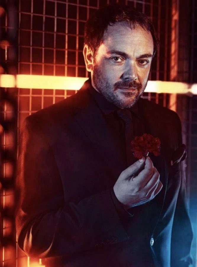 "Hello Boys"

Name: Crowley

Age: 356 years old

Gender: Male

Occupation: King of The Crossroads
+