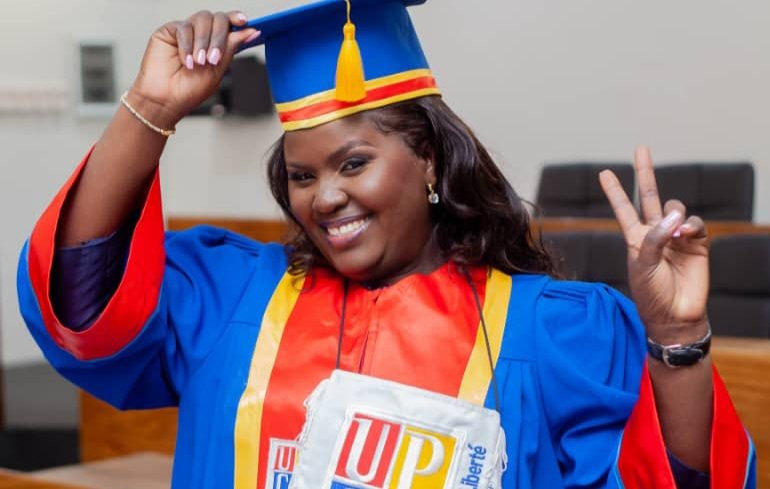Clautilde MOBONDA ma fille, ton esprit pionnier nous remplit de fierté. Nous célébrons aujourd'hui ton audace et ton innovation qui inspire tous. Félicitations pour avoir ouvert des nouvelles voies et obtenir un succès remarquable.