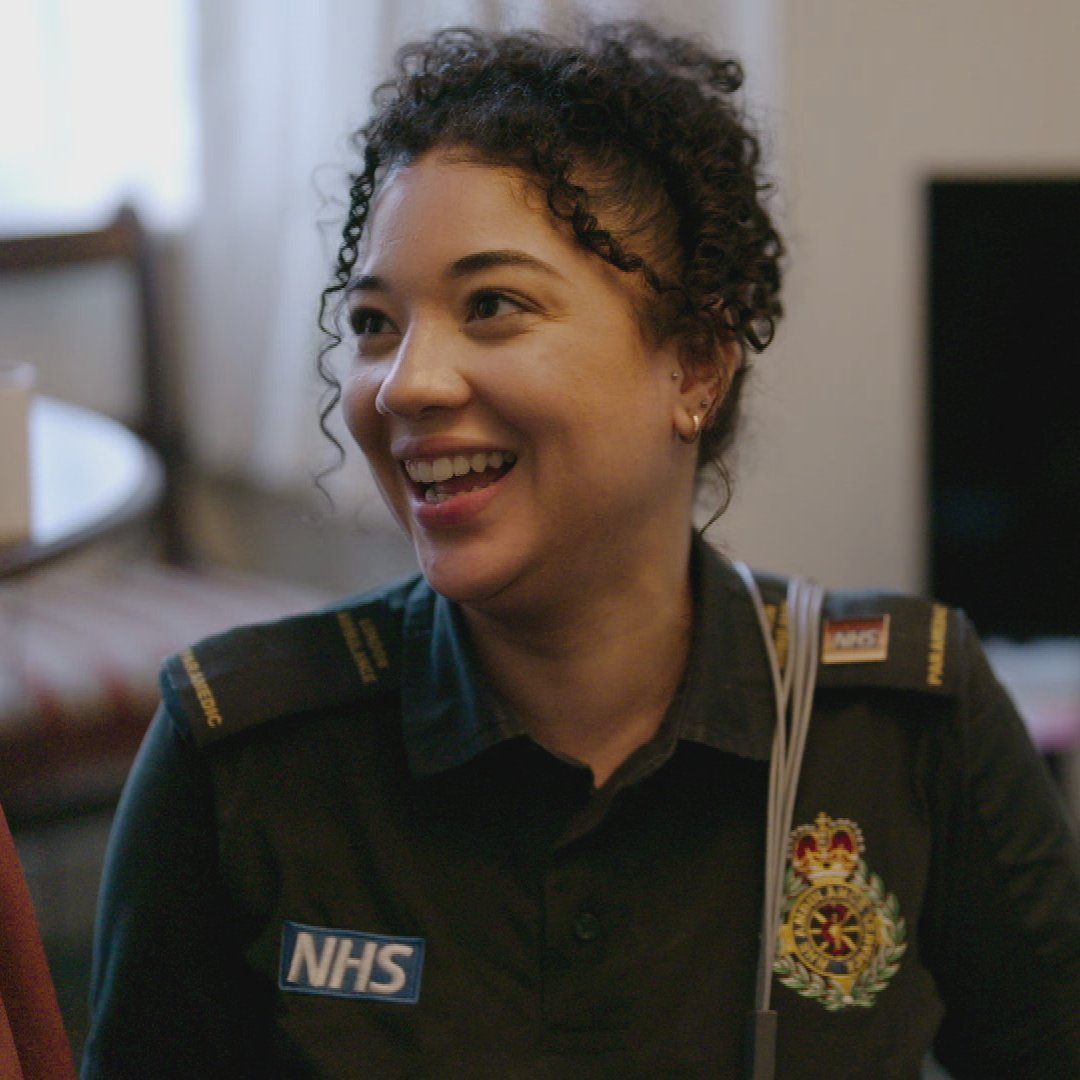 From @StJohnAmbulance Cadet to #TeamLAS lifesaver! 

BBC #Ambulance star Shyr-Nai shares why volunteering changed her life and helped her to land a dream job as a Paramedic. She's calling on others to give volunteering a chance 🔽

buff.ly/4gc0vli #NationalVolunteersDay