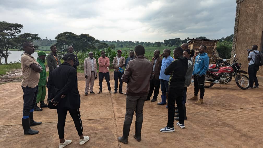 SakeSector1's tweet photo. None kuwa 05.12.2024 Es Sector Sake Ndaruhutse Jd Dieu yakurikiranye amahugurwa y'imboni z'imiyoborere myiza mu Murenge wa Sake, aho biyemeje:kuba ijisho rya mugenzi we, gushyashyanira umuturage, kwimakaza gahunda y'ubumwe n'ubudaheranwa bw'Abanyarwanda no gutanga Service nziza. https://t.co/VSSryziw9A