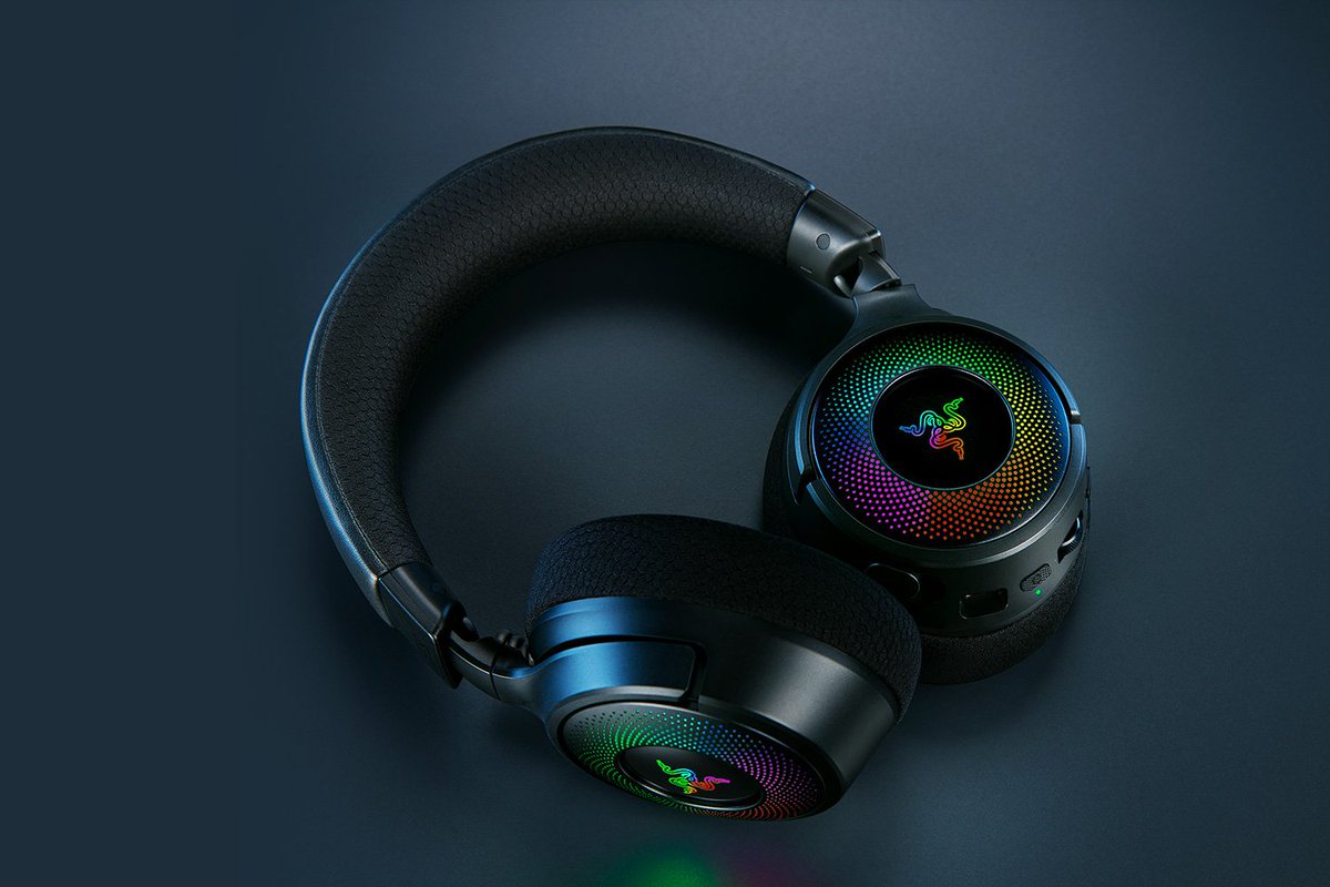 SixenFR's tweet photo. Je vous régale pour les fêtes avec @RazerFrance 🐍🎁

Si tu veux gagner un casque Kraken avec un pack Seigneur des Anneaux + 2 places pour regarder le film La Guerre des Rohirrim ⬇️

🔁 RT ce tweet
💬 Identifie ton pote en commentaire

Il y aura 3 gagnants, c’est le moment de tenter ta chance !