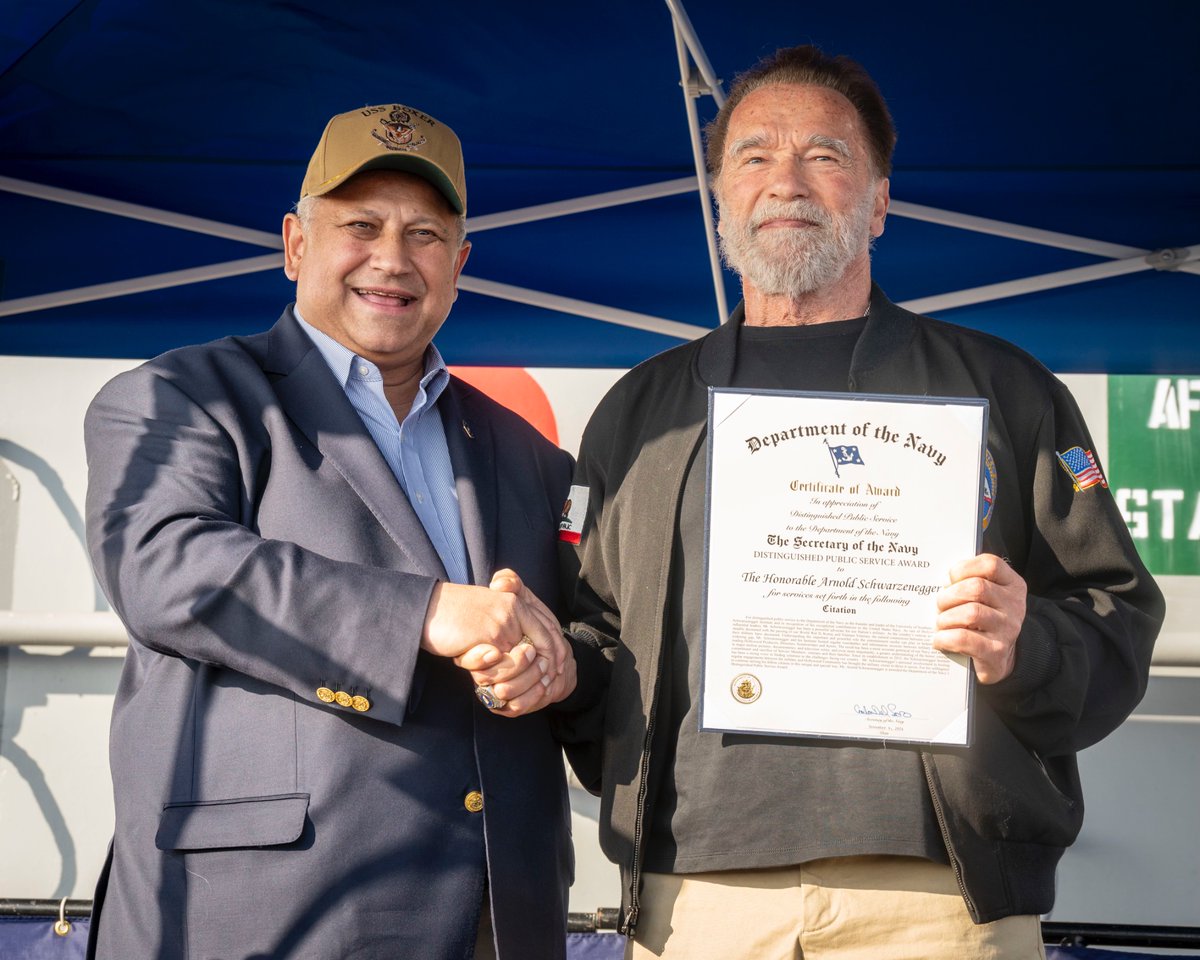 Arnold Schwarzenegger tweet media