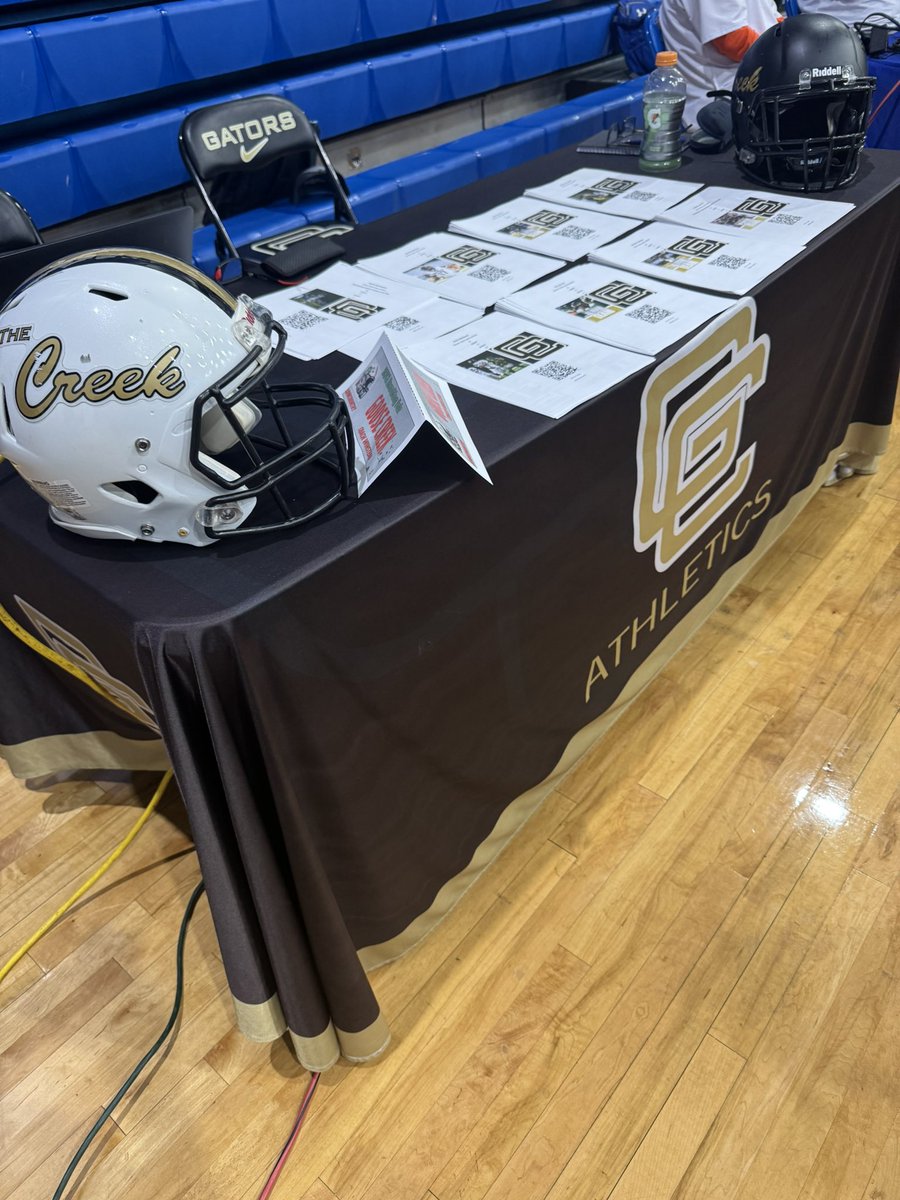 GCGatorFootball's tweet photo. Set up and ready to go at the SCFCA Recruiting Fair today. 
Coaches, stop by to check out our guys! https://t.co/J4889wX1eE