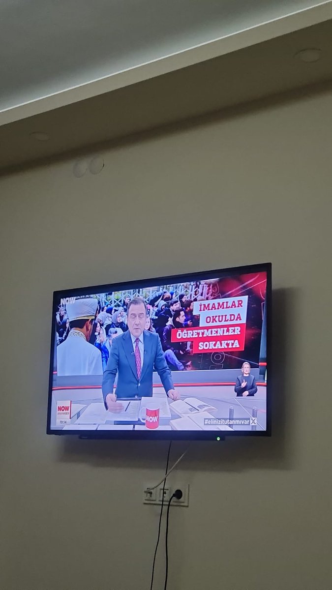 ikobiri1's tweet photo. Sesimiz duyulana dek devam edeceğiz 
@Akparti
@tcmeb
@RTErdogan
@Yusuf__Tekin
@dbdevletbahceli
@prof_mahmutozer
@eczozgurozel
@dbdevletbahceli
@MHP_Bilgi
@herkesicinCHP

#MEBdeEkYerleştirmeNöbeti https://t.co/p5NocGMrDn