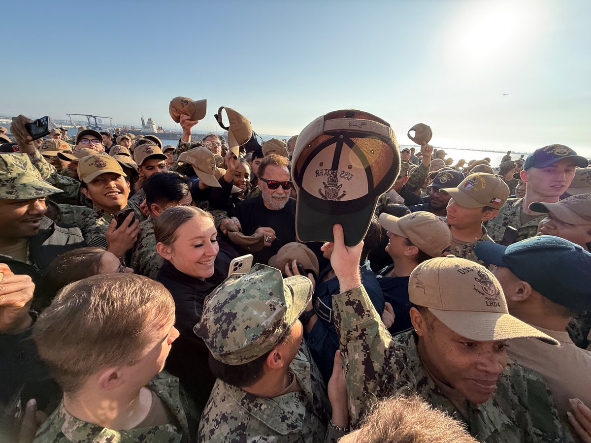 Arnold Schwarzenegger tweet media