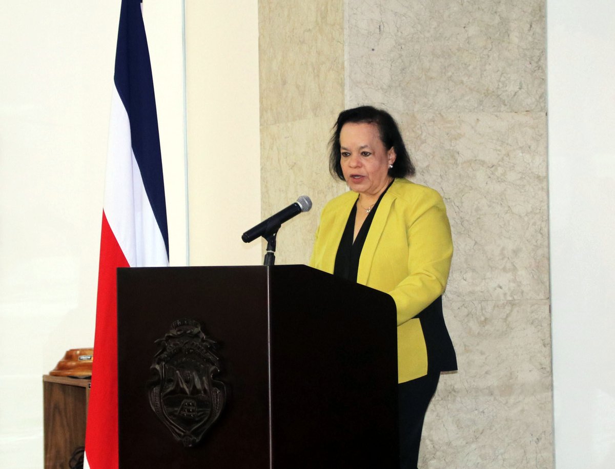 ¡Acceso a la justicia para todas las personas! ⚖️

El acceso a la justicia es un derecho humano que contribuye a garantizar y respetar el cumplimiento de los derechos humanos para todas las personas.

Entendiendo esta realidad, lanzamos junto al <a href="/EstadoNacion/">Estado de la Nación</a> y el